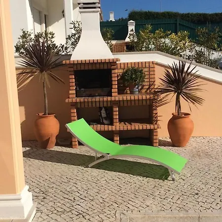 Sleeps 6 Pool Wifi Villa *